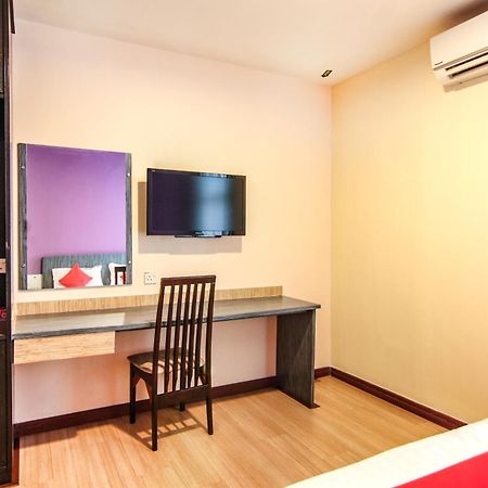 Super Oyo 43930 Hotel Esplanade Сандакан Экстерьер фото