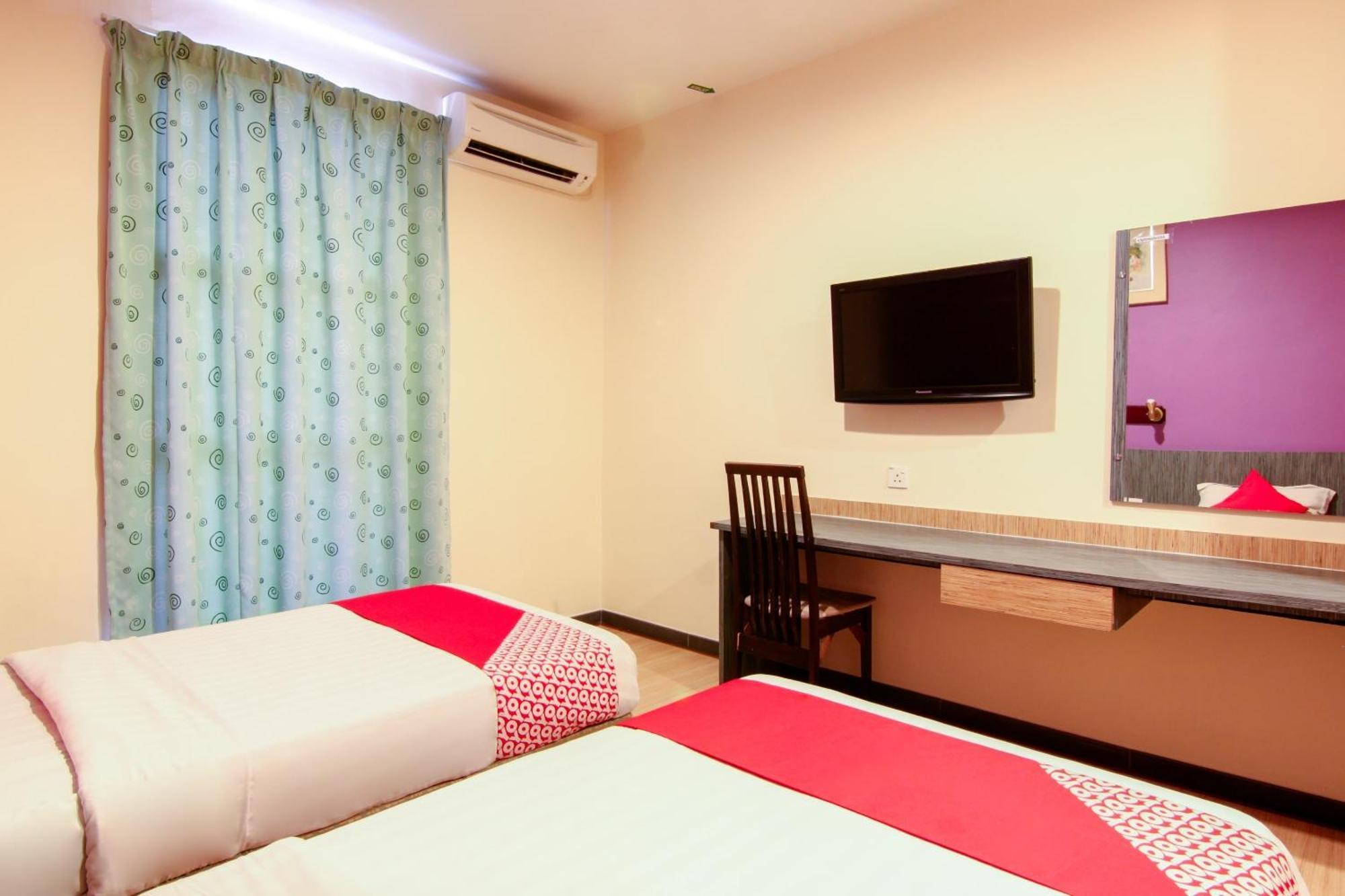 Super Oyo 43930 Hotel Esplanade Сандакан Экстерьер фото
