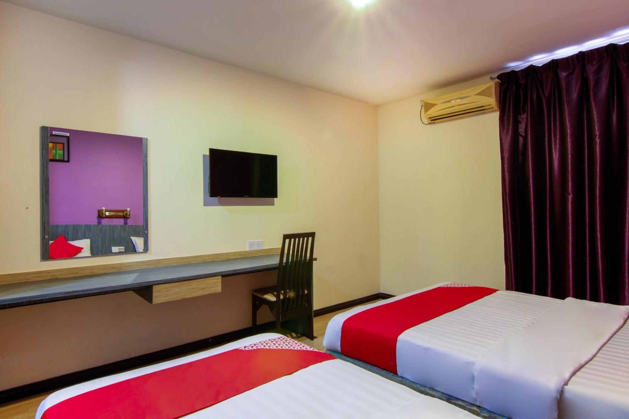 Super Oyo 43930 Hotel Esplanade Сандакан Экстерьер фото